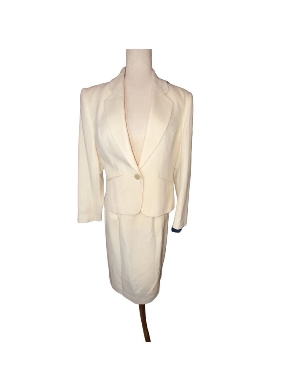 Vintage 2 pc cream suit KORET Dominican Republic 100% wool size 8 petite